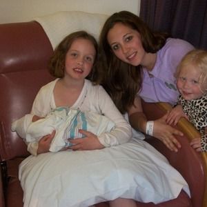 Meet your Posher, Elizabeth